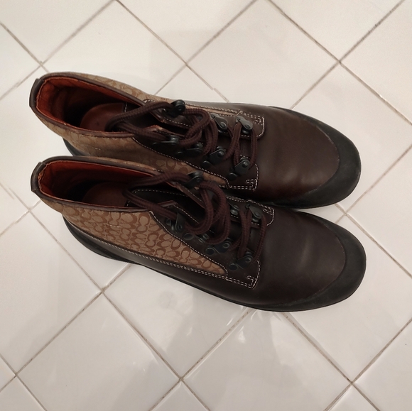 Coach leather and canvas logo booties size 7M EUC - Picture 7 of 10